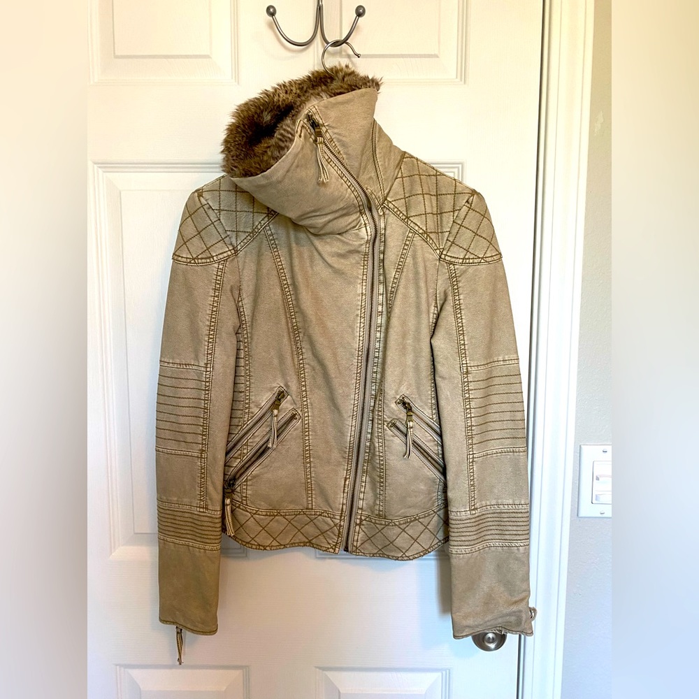 GUESS Moto jacket ( faux leather ) for that cold winter going out!